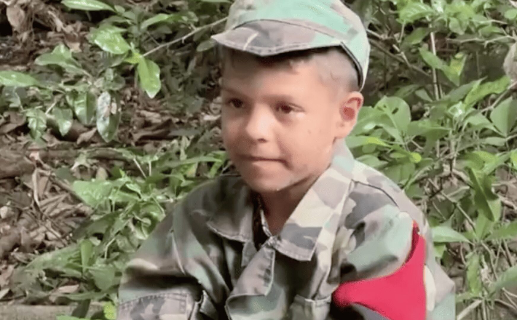 Niños víctimas del ELN: la dura realidad de los niños guerrilleros en Colombia