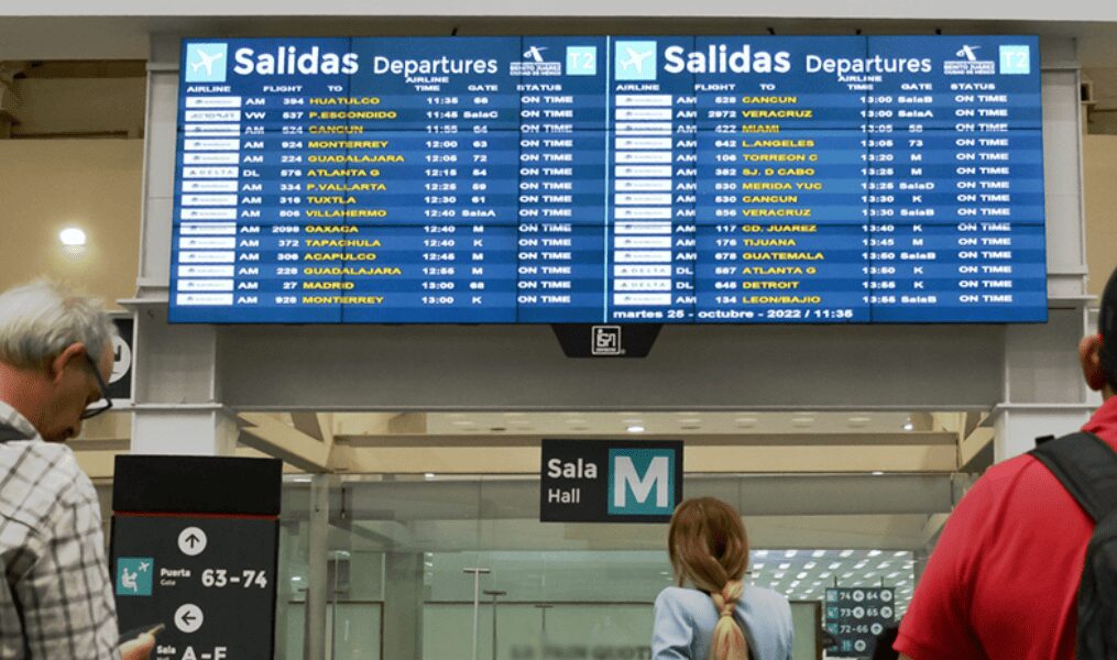 AMLO ve con buenos ojos la reducción de operaciones en el AICM