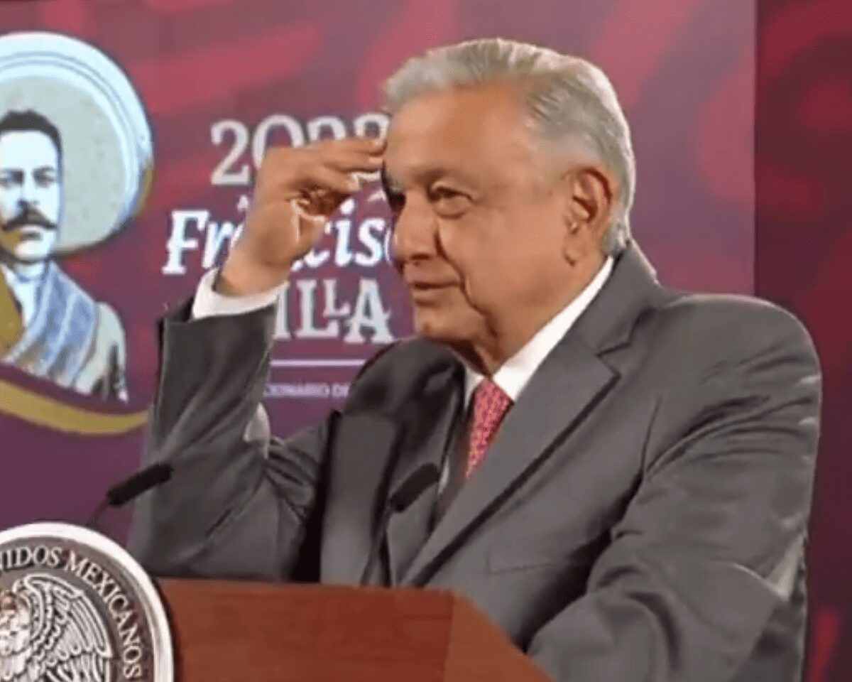 Los libros de texto de la SEP fueron hechos por especialistas, dice AMLO