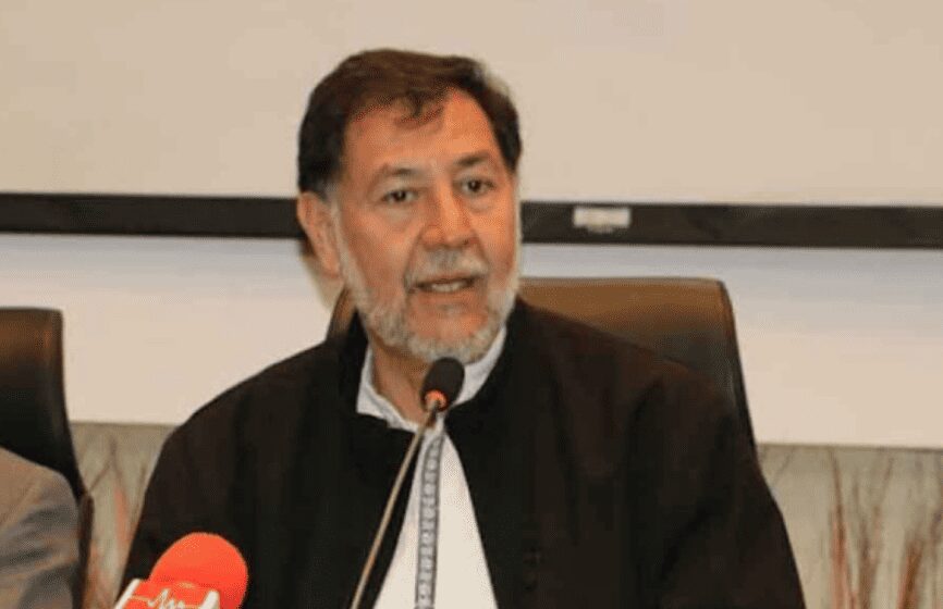 Previo a la encuesta de Morena, Fernández Noroña realizará un sondeo callejero