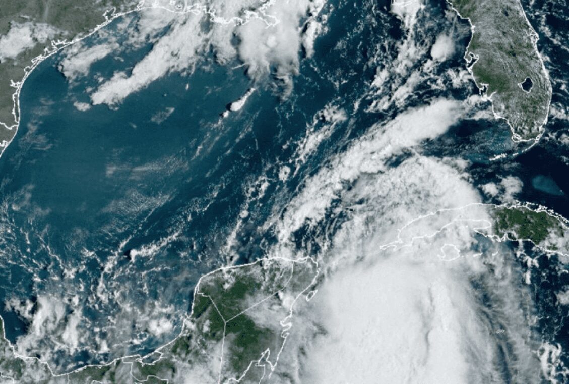 En Cuba, miles de personas fueron desalojadas por el avance de la tormenta tropical ‘Idalia’