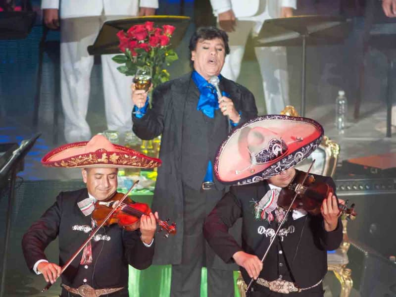 Estas son las mejores canciones para recordar a Juan Gabriel en su aniversario luctuoso