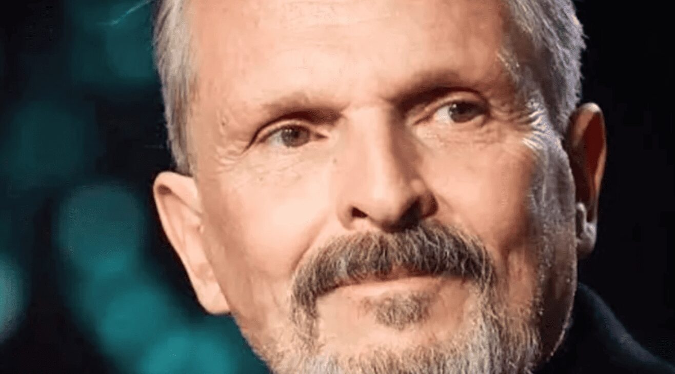 Miguel Bosé experimentó un robo en su residencia en la Ciudad de México en compañía de sus hijos; relató que los amarraron