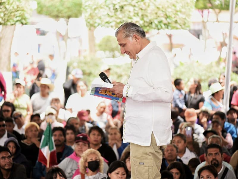 Adán Augusto acusa a las gobernadoras de Aguascalientes y Chihuahua de confabular contra los libros de texto