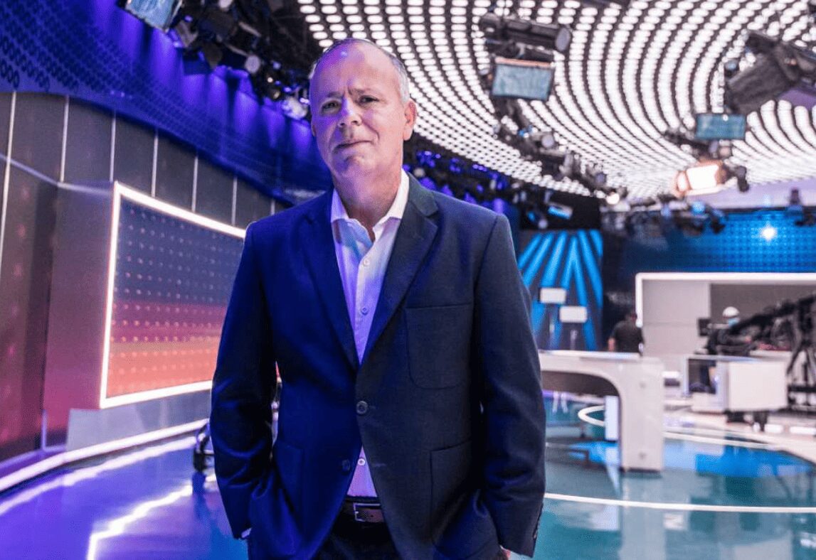 Ciro Gómez Leyva se presentó ante el Ministerio Público Federal para comparecer