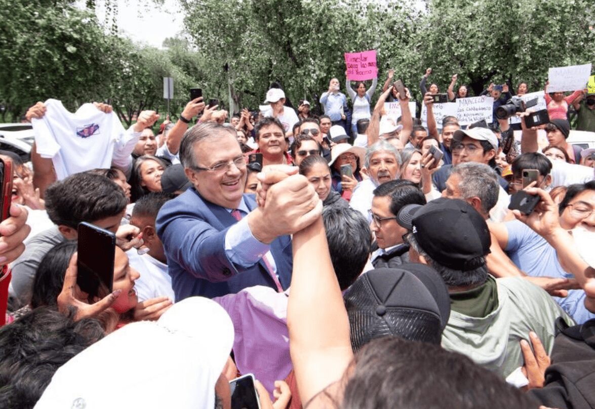 A pesar de las irregularidades, Marcelo Ebrard permanecerá en Morena