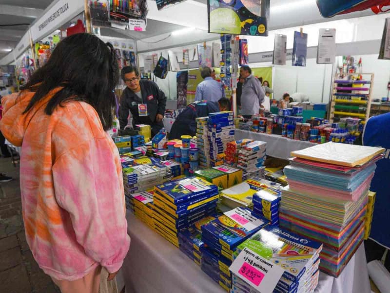 Regreso a clases dejará derrama de 5 mil mdp en CDMX