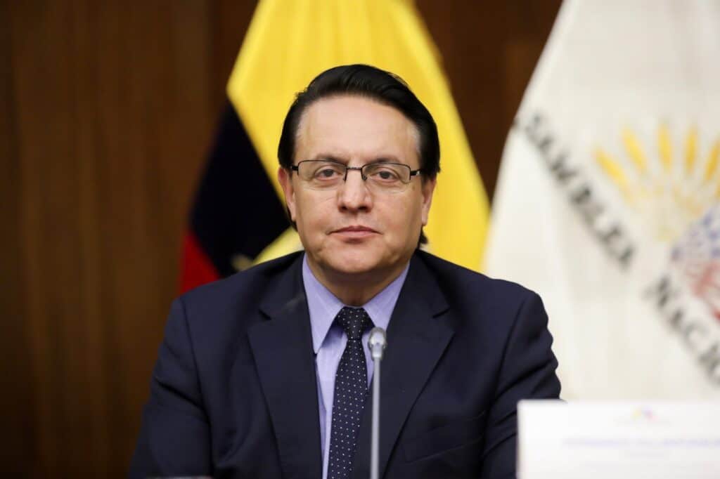 AMLO calificó como reprobable el asesinato del candidato Fernando Villavicencio en Ecuador