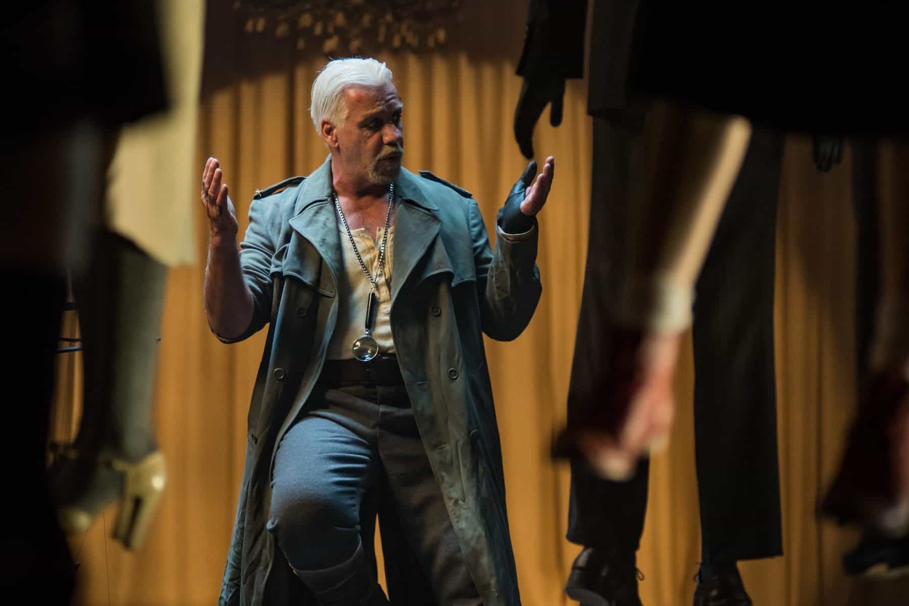 Cierran investigación contra el cantante de Rammstein, Till Lindemann, acusado de agresión sexual