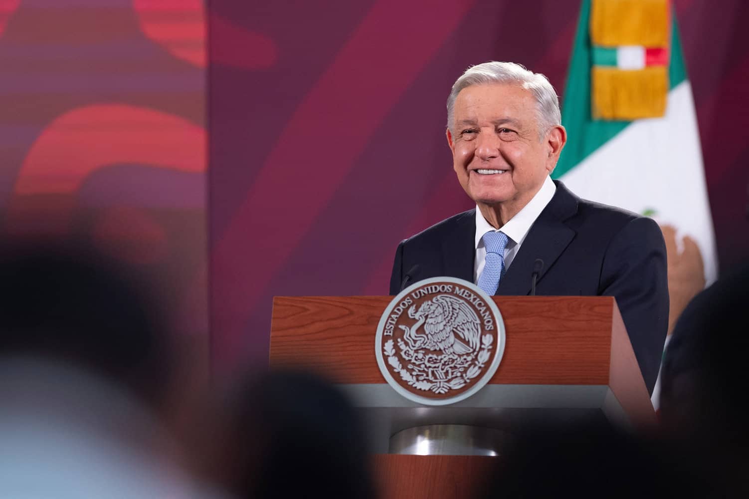 AMLO anuncia reunión con cancilleres de 10 países
