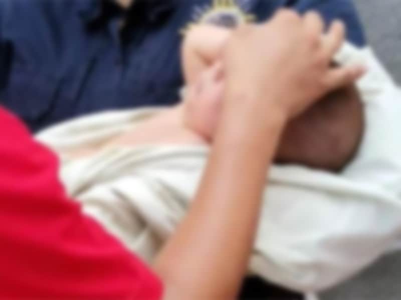 Hombre agrede a su ex pareja, secuestra a su bebé y al parecer lo expone a sustancias tóxicas