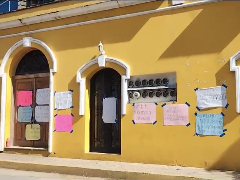 Alumnas denuncian a maestro homofóbico por comentarios ofensivos y acosos