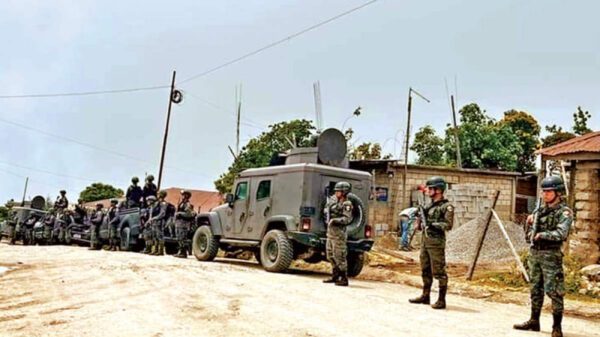 Guatemala envía soldados a patrullar la frontera con México en busca de cárteles