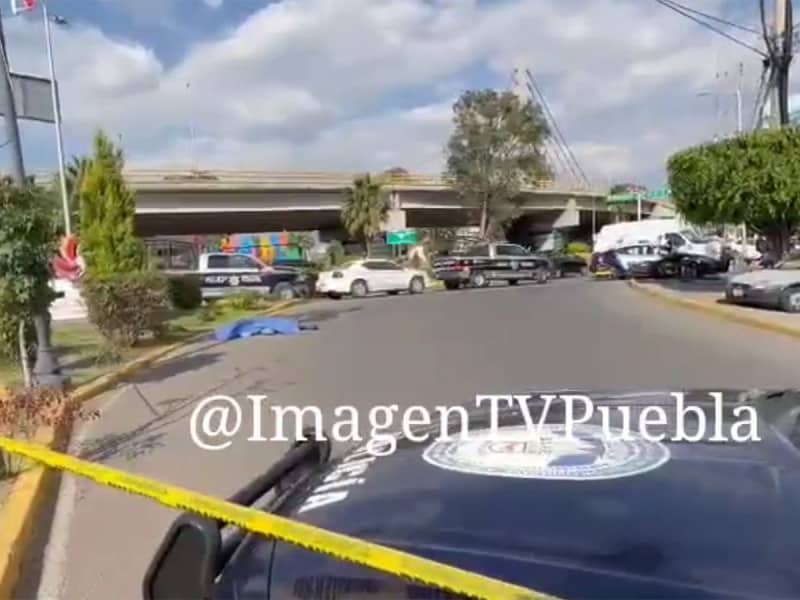 Un hombre pierde la vida tras ser despojado de 50 mil pesos al salir de un banco en Puebla