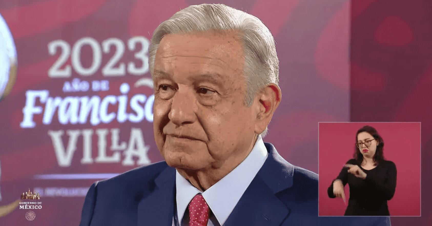AMLO se prepara para otorgar el bastón de liderazgo y declara: “Voy a respaldar al ganador de la encuesta”