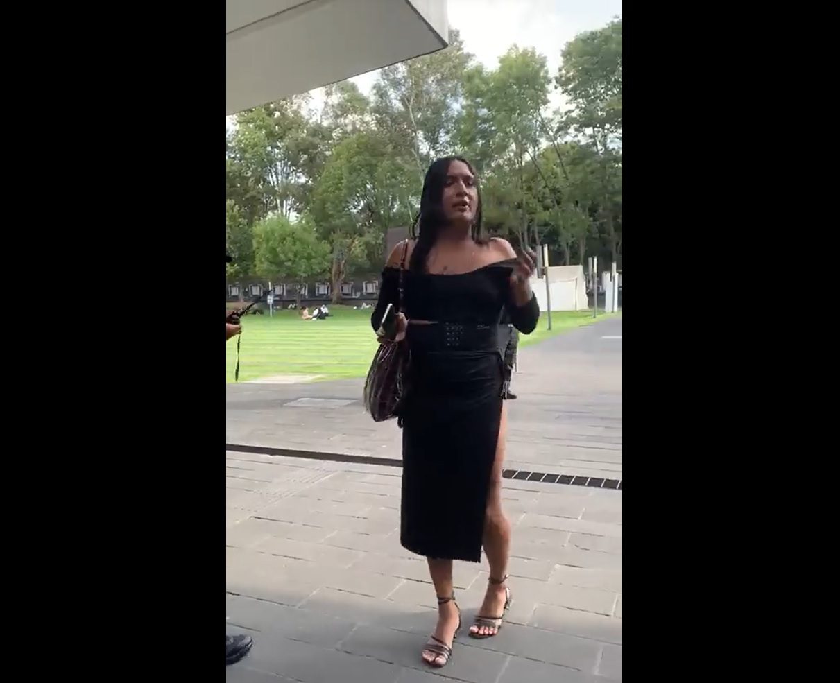 Mujer trans expresa indignación por ser sacada del baño de mujeres en la Cineteca Nacional