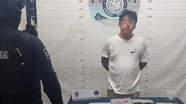 Más de 100 dosis de narcóticos y 2 sujetos fueron asegurados por la Policía de Solidaridad