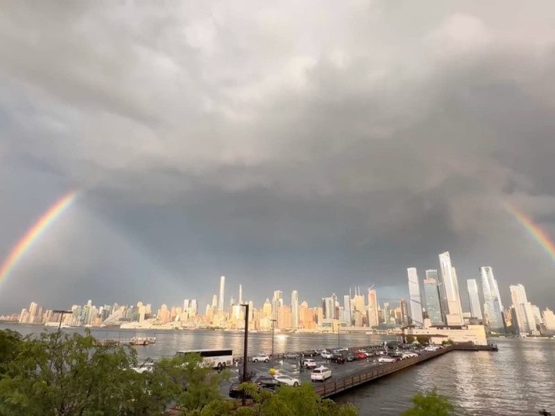 Aparece doble arcoíris sobre Nueva York en pleno 11 de septiembre