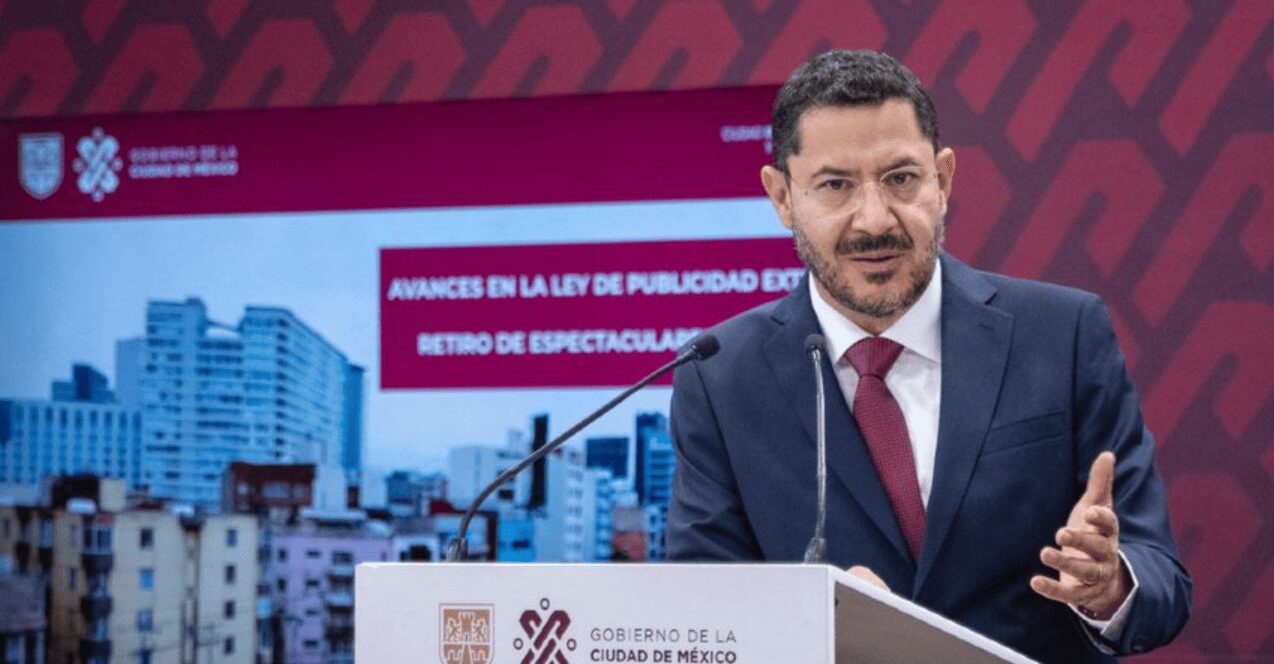 El proceso de retirar los anuncios espectaculares ha progresado en un 85.5%, según informó Batres