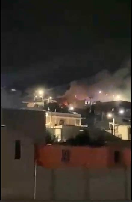 Ciudadados incendian dos casas en Tulancingo, Hidalgo; señan que ahí viven presuntos ‘rateros’