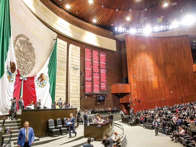 A pesar de la política de austeridad, los legisladores solicitaron mil 636.8 millones más para el 2024