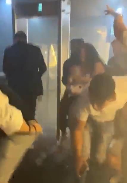 Minutos de tensión viven en antro de Morelia por detonaciones de armas de fuego dentro del establecimiento