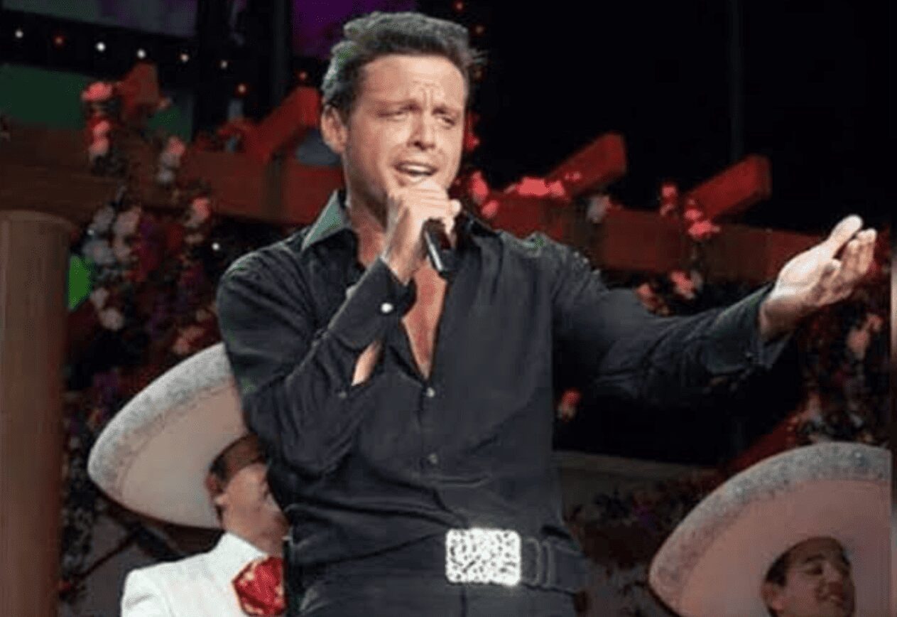 Un documento oficial confirma que Luis Miguel no tiene deudas pendientes de pensión con sus hijos