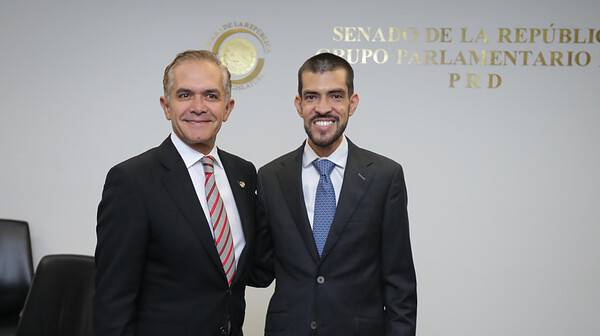 Juan Pablo Adame luchador contra el cáncer, toma protesta como senador suplente de Miguel Ángel Mancera