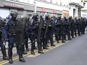 A tres meses de los disturbios por el asesinato de Nahel; miles marchan en Francia contra la violencia policial y el racismo