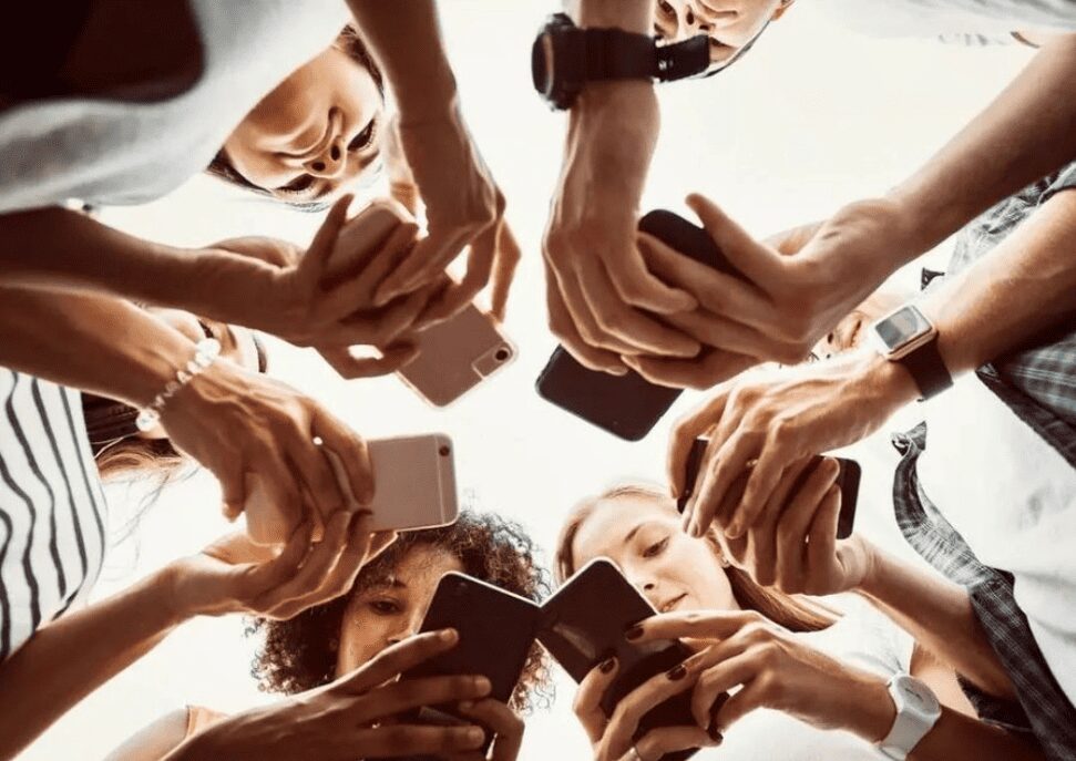 La Ciudad de México emite una alerta debido a los desafíos virales en los que los adolescentes buscan ausentarse temporalmente