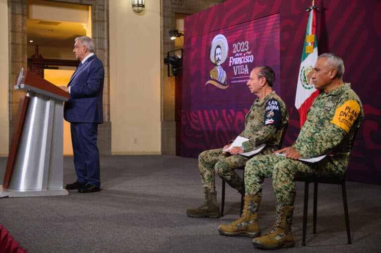 AMLO informa que las Fuerzas Armadas y Guardia Nacional serán las encargadas de canalizar la ayuda humanitaria a Guerrero