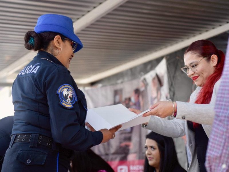 Concluyen Bachillerato más de 200 policías en CDMX