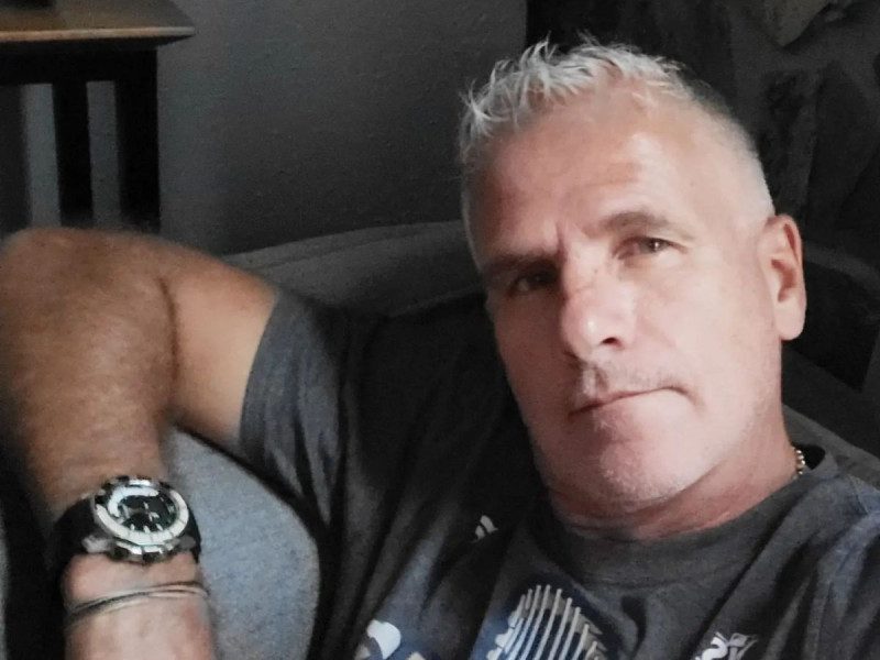 Tras escándalo, Héctor Soberón pide disculpas a Michelle Vieth