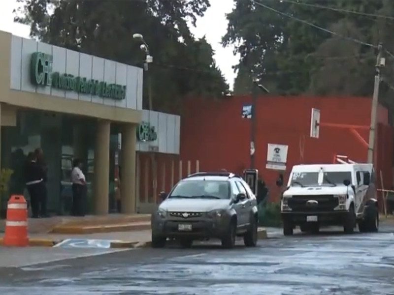 Robo a camioneta de valores: Sustraen 900 mil pesos y una abuelita resulta herida en fuego cruzado