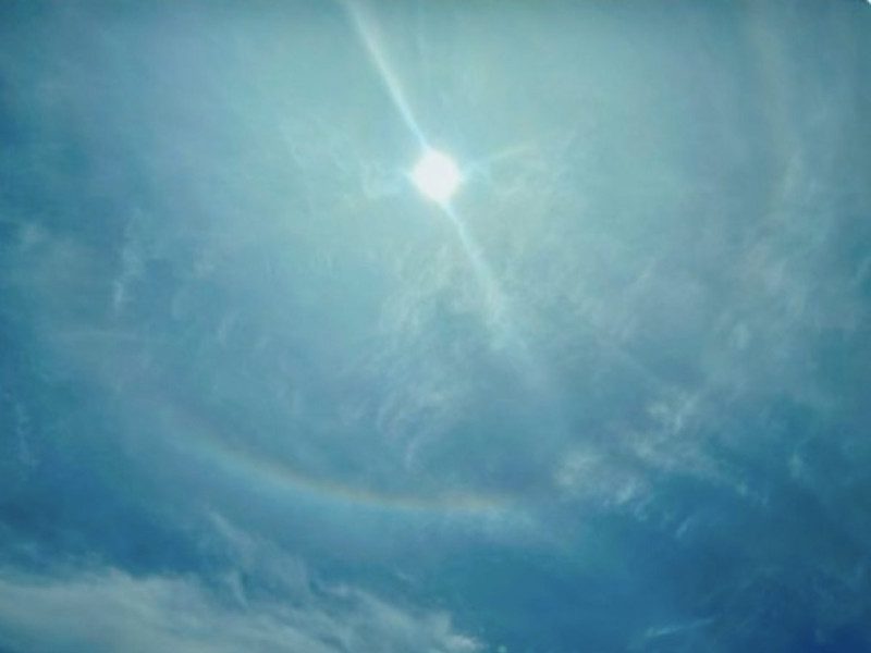 Se produce un halo solar en la Ciudad de México, ¿presagio de un sismo? ¿representa algún riesgo?