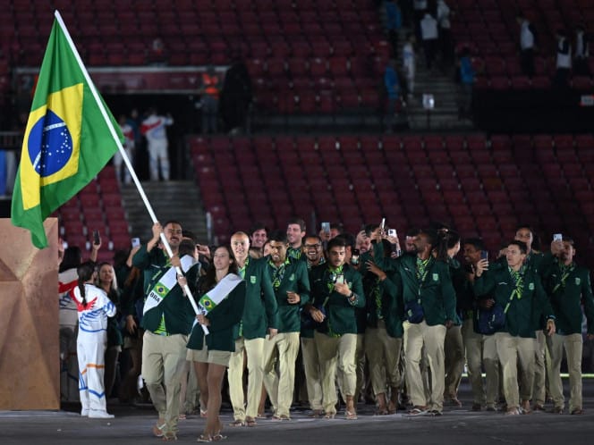En Brasil entrenador es apartado de su selección por probable acoso