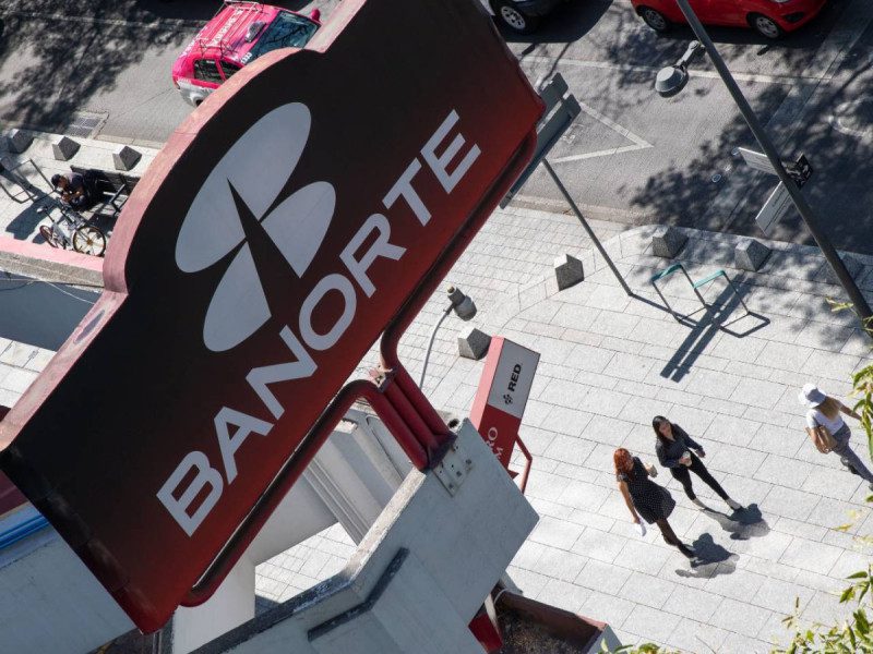 Día de Muertos: ¿Operan los bancos el 1 y 2 de noviembre en México?