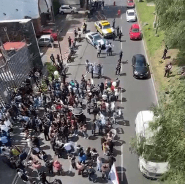 Los empleados del Poder Judicial cierran calles y anuncian una huelga a nivel nacional