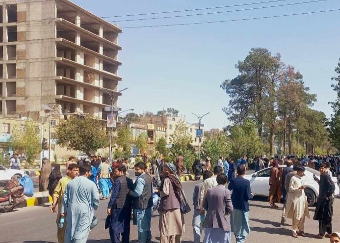 Sismo de magnitud 6.3 quita la vida a 120 personas en Afganistán