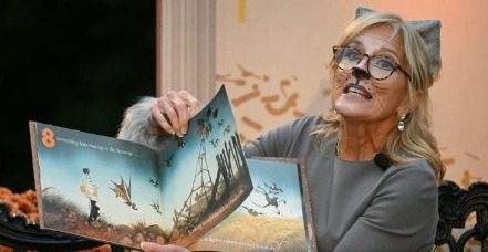 La primera dama Jill Biden se disfrazó de “Willow el Gato” para celebrar Halloween