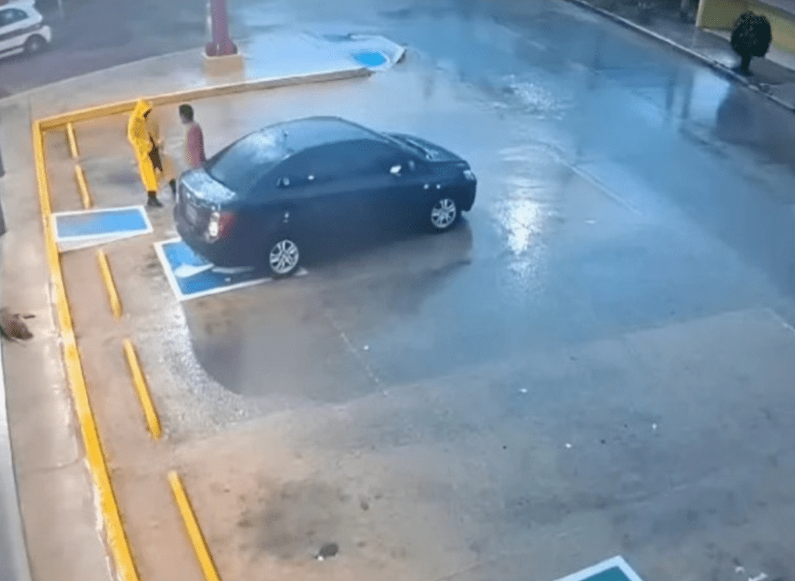 Profesor pierde la vida durante un asalto en una tienda de conveniencia