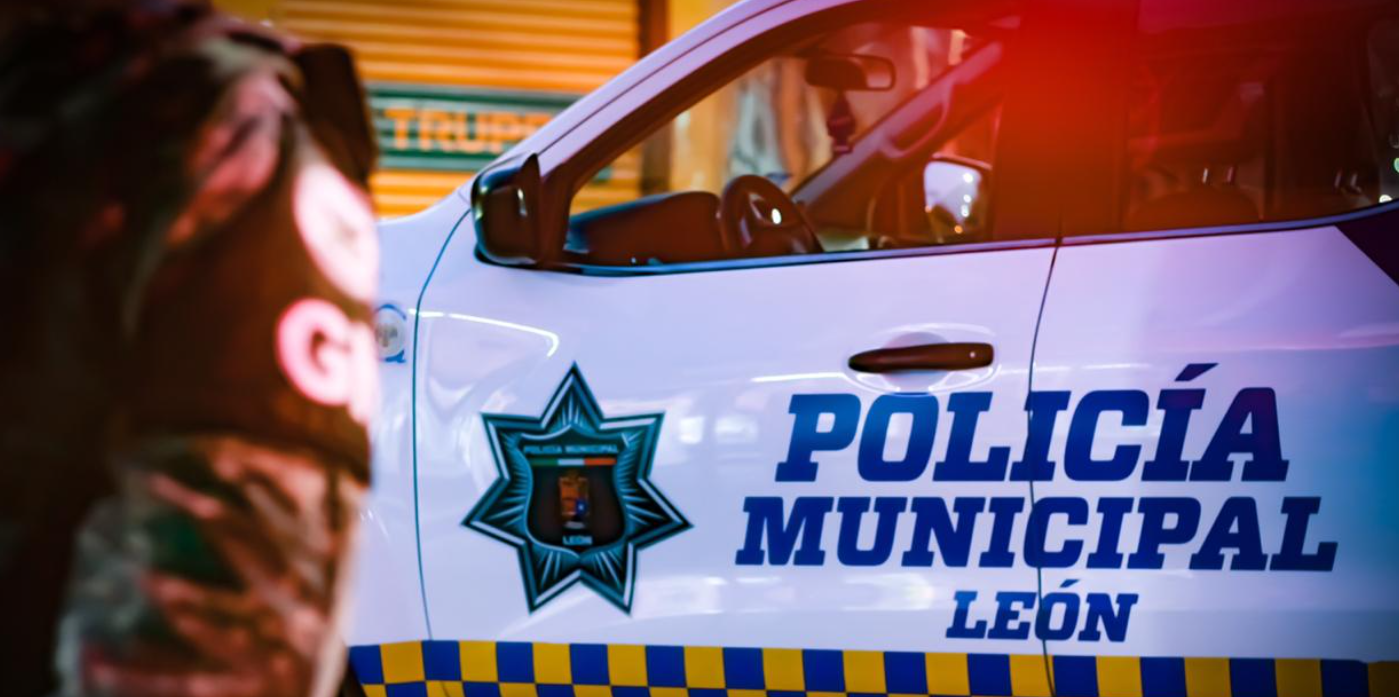 Policías en León, asaltan a ciudadanos