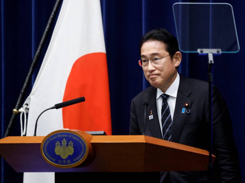 Primer ministro japonés renuncia a aumento salarial para favorecer a los trabajadores