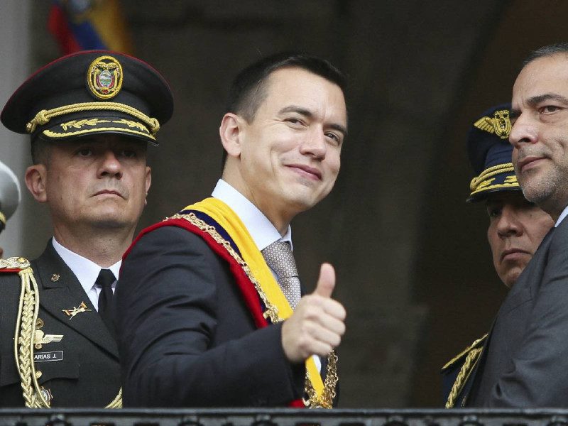 El presidente recién investido de Ecuador elimina el límite máximo de posesión de drogas