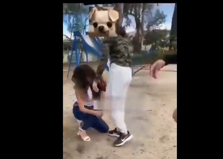 Alumnas de secundaria graban el momento en que agreden a una de sus compañeras