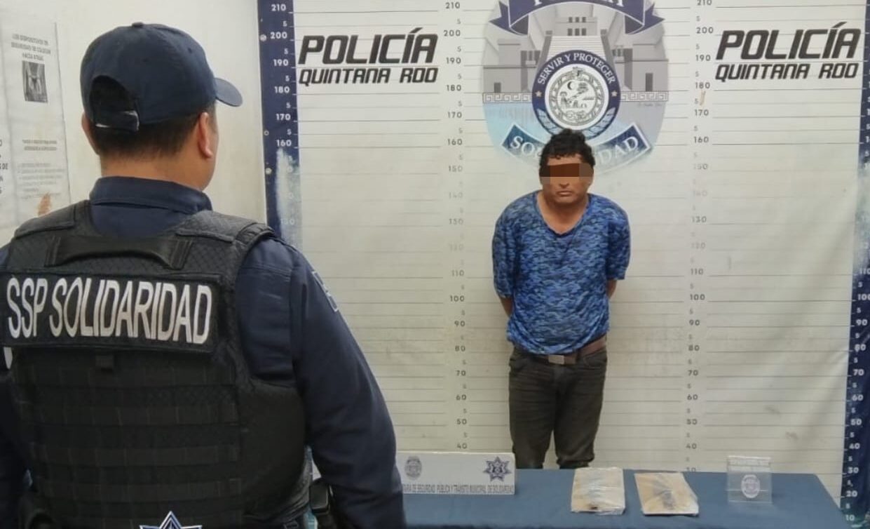 Policías de Solidaridad detienen a un hombre por lesionar a una mujer y a un sujetos en posesión de drogas