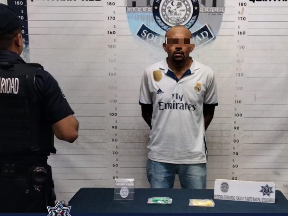 Con más de 20 dosis de droga, un sujeto es aprendido por la policía de Solidaridad