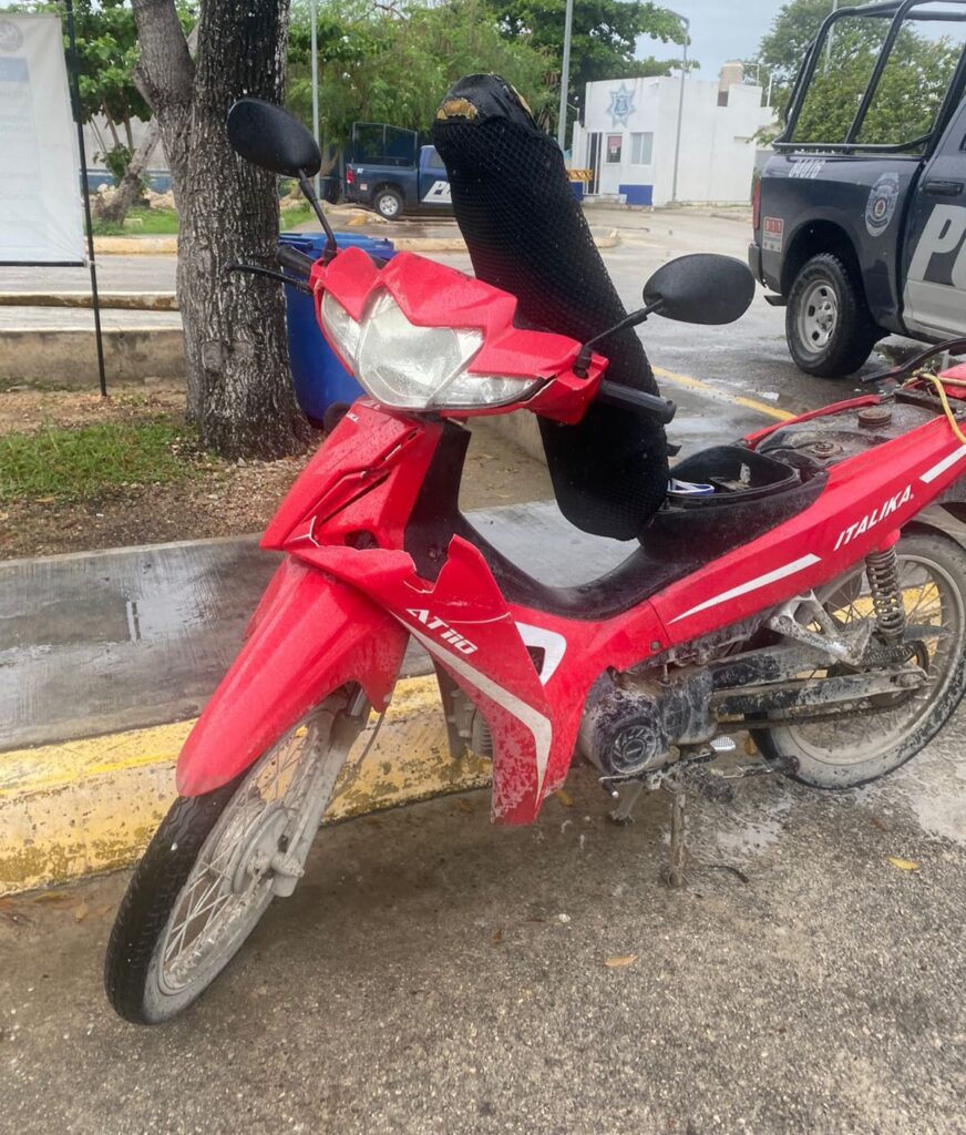 Policías de Solidaridad recuperan moto robada