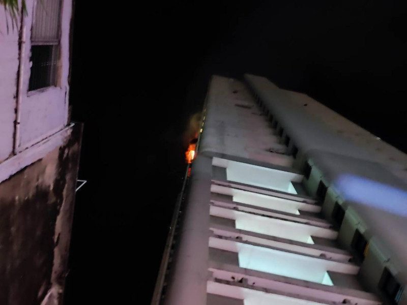 Un muerto y 20 heridos deja incendio en un edificio residencial en Tailandia
