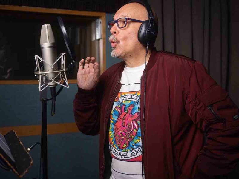 Lady Corrales exhibe acoso de Mauricio Castillo